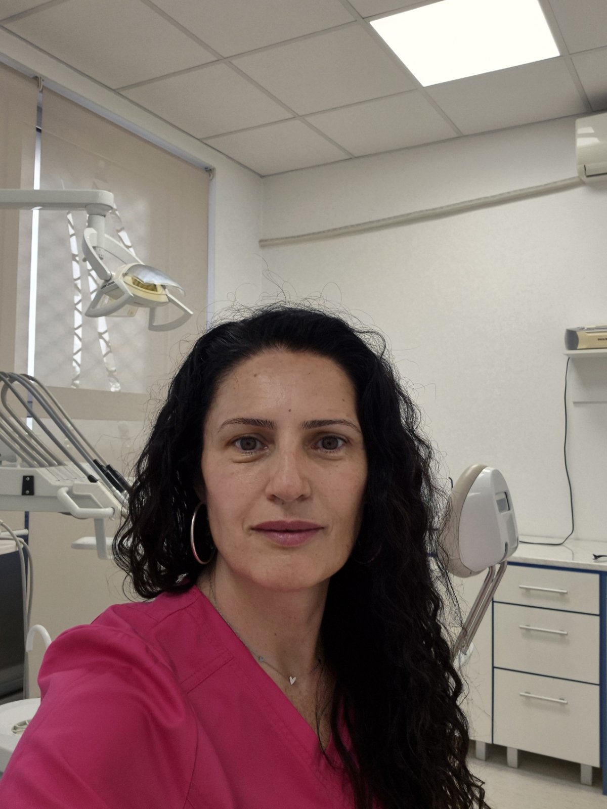 Portret doktorke u ordinaciji Dental Studio Vještica.