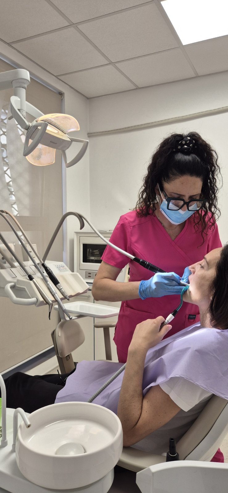 Stomatološki tretman u ordinaciji Dental Studio Vještica.